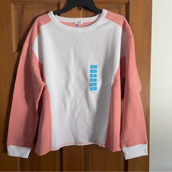 Nuco sweatshirt white and peach Size XL NEW - Picture 2 of 7